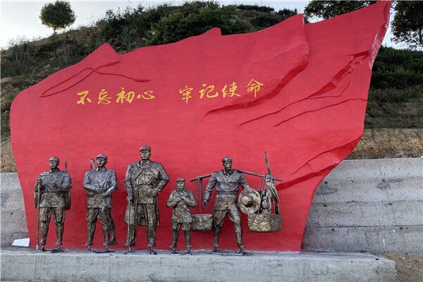 玻璃钢红军人物雕塑